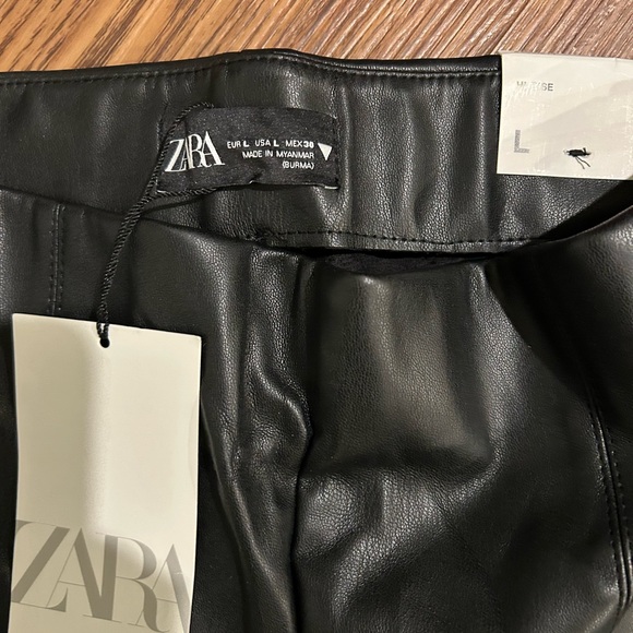 Zara Black Leather-Style Leggings. Size L. - Picture 2 of 3